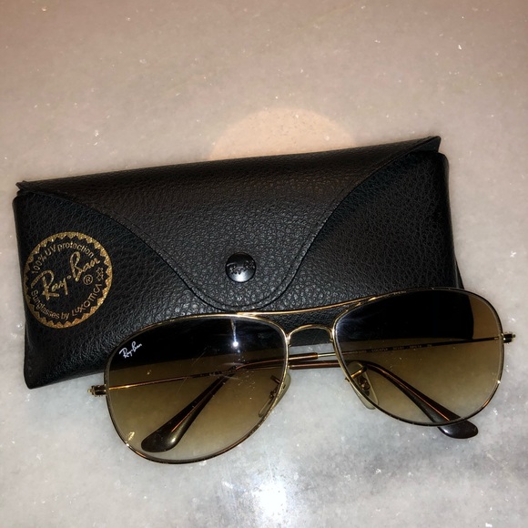 Ray-ban sunglasses - Picture 1 of 3